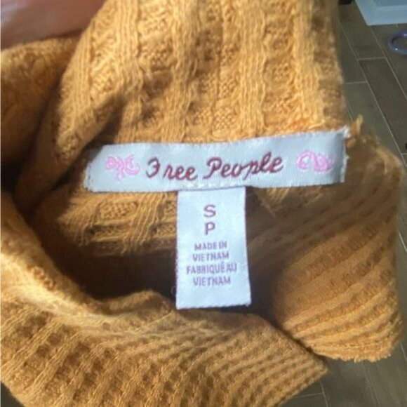 Free People Juicy Sweater Long Sleeve Cowl Neck Gold Harvest Moon S - Picture 12 of 15